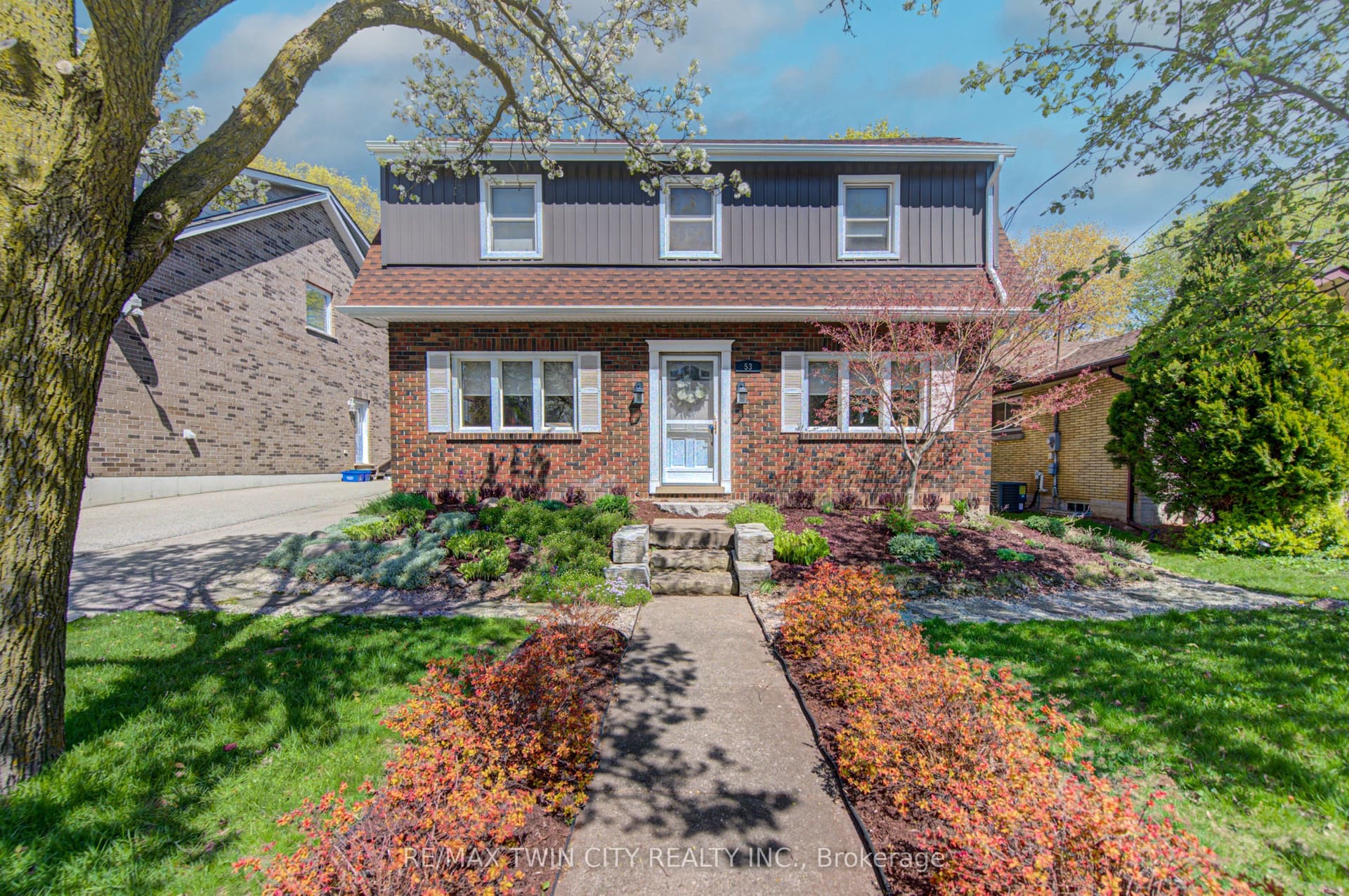 LINCOLN Avenue, Cambridge, ON N1R 4W6