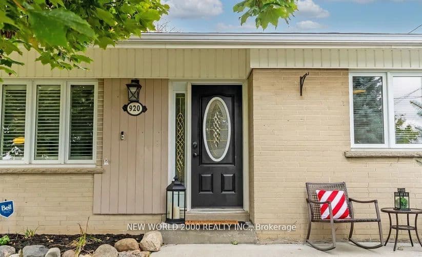 Greenwood Crescent, Whitby, ON L1N 1C8