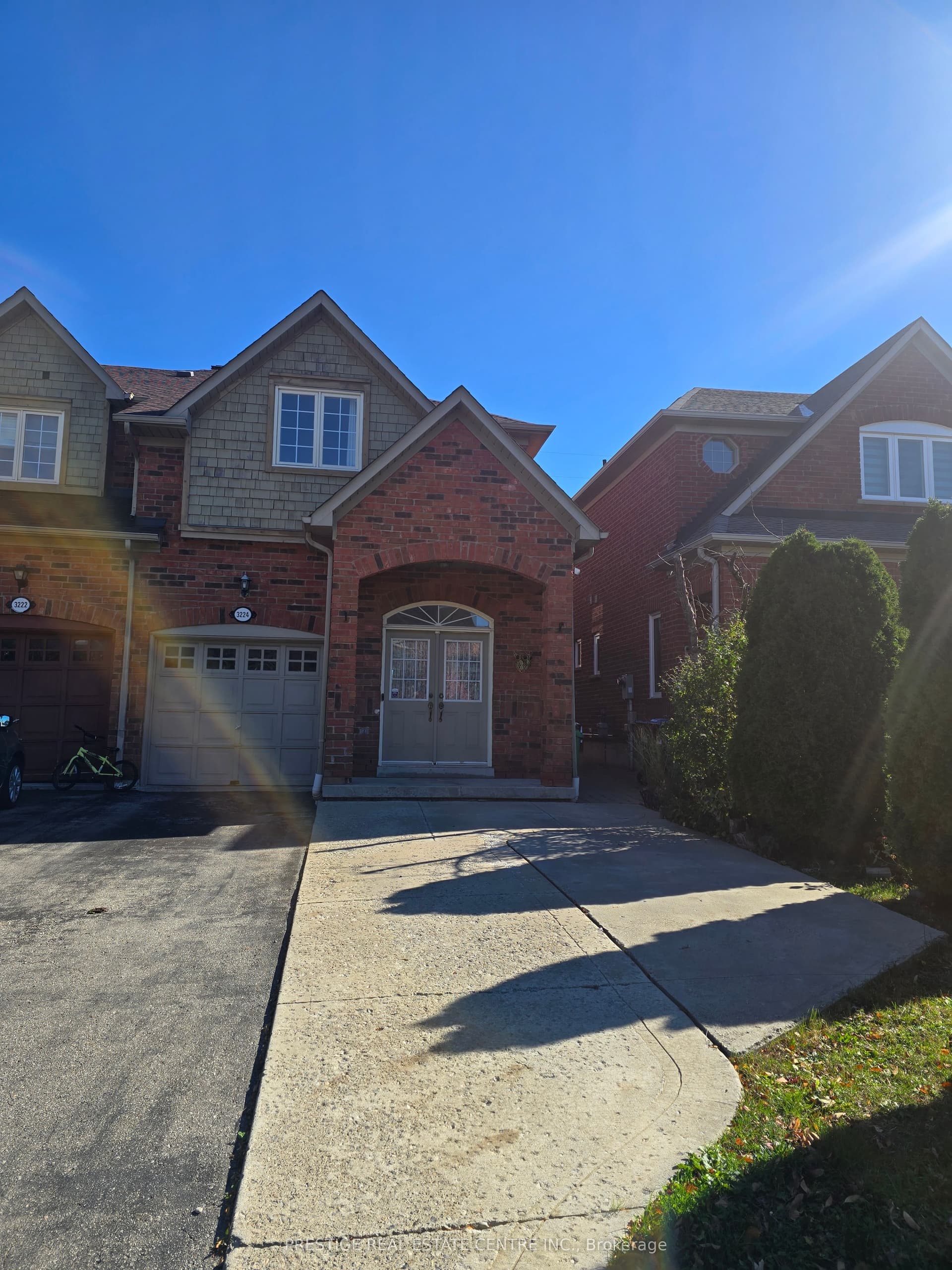Angel Pass Drive, Mississauga, ON L5M 7J6
