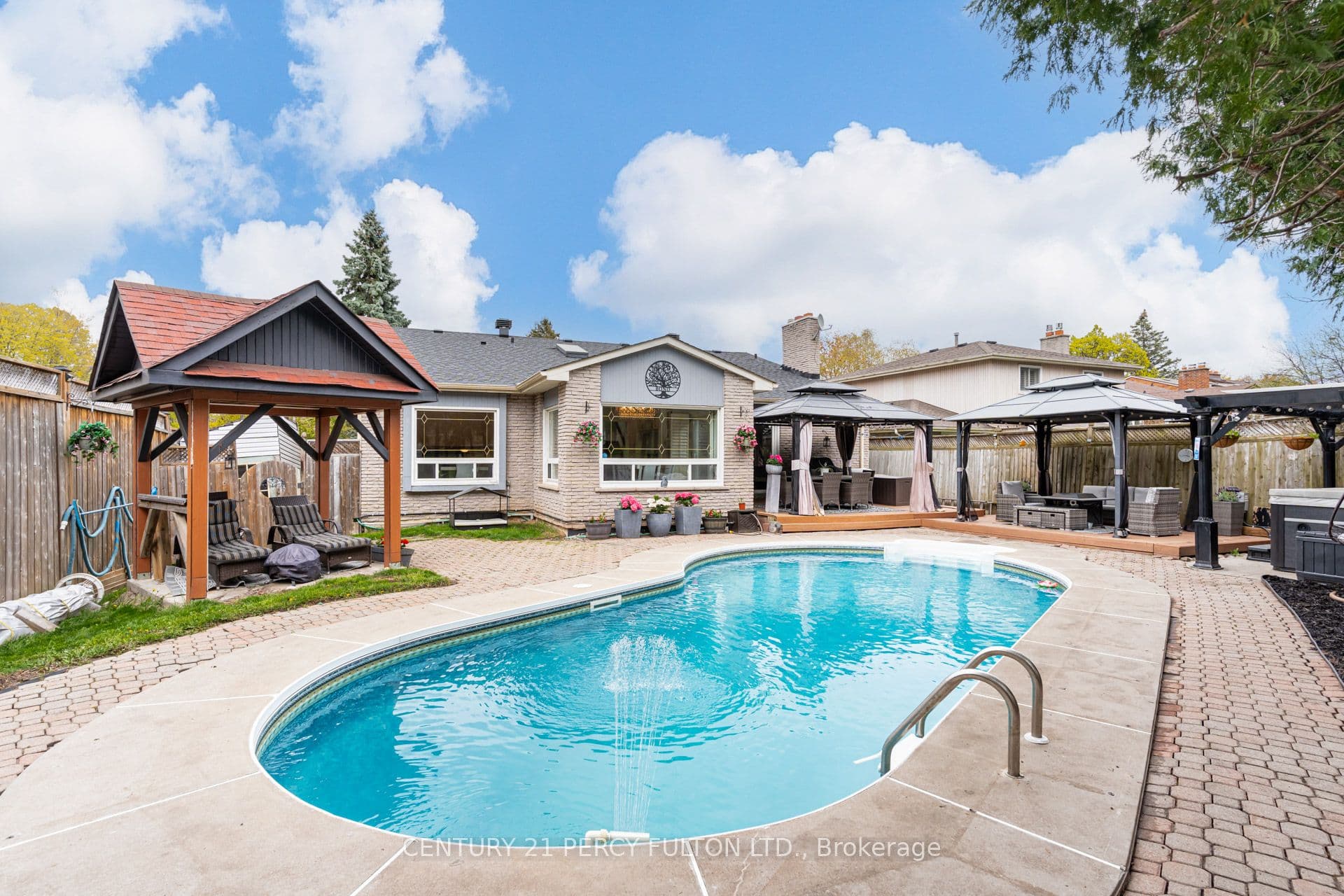 Spruce Hill Road, Pickering, ON L1V 3N8