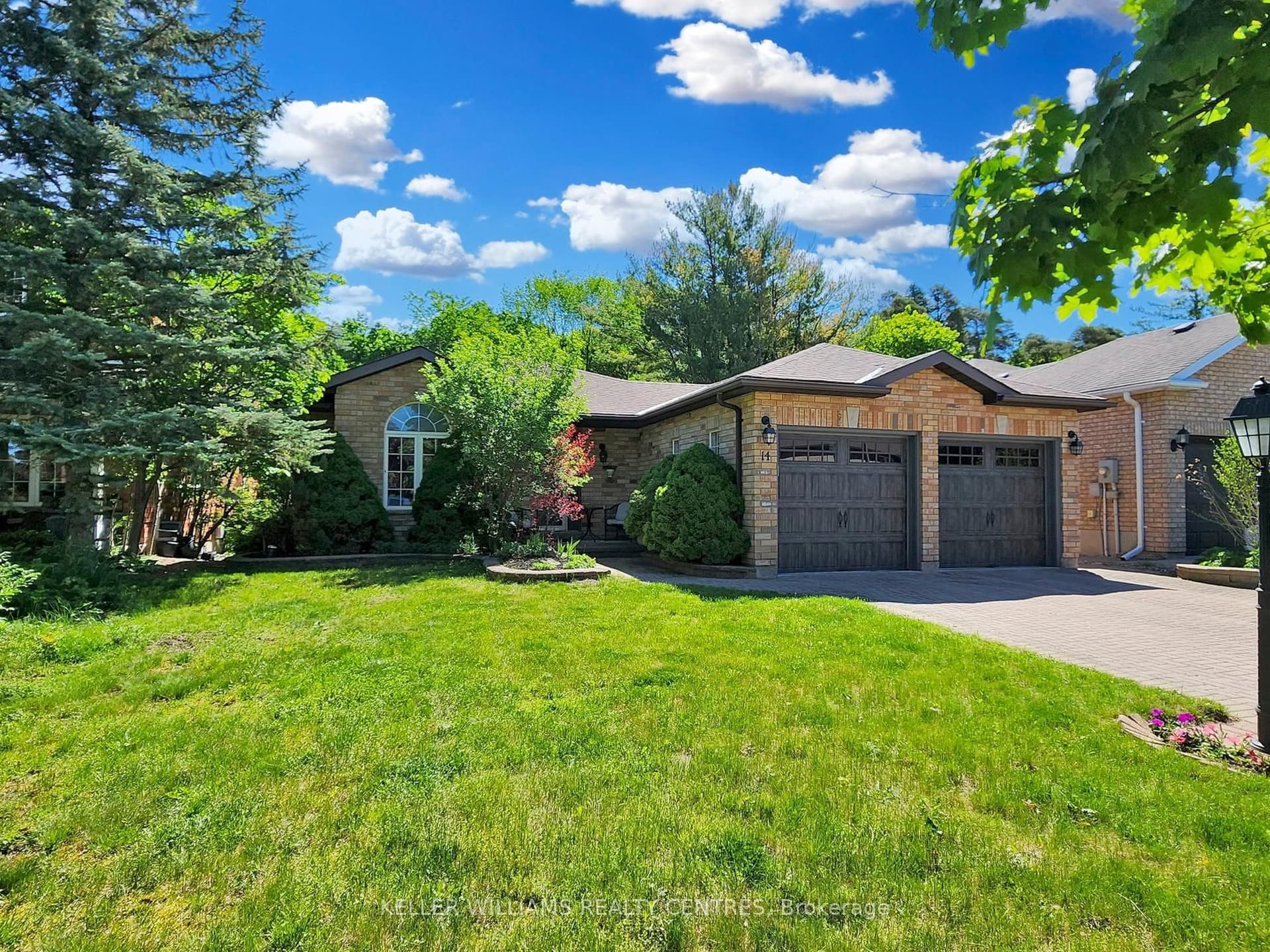 Gables Way, Barrie, ON L4N 8M3
