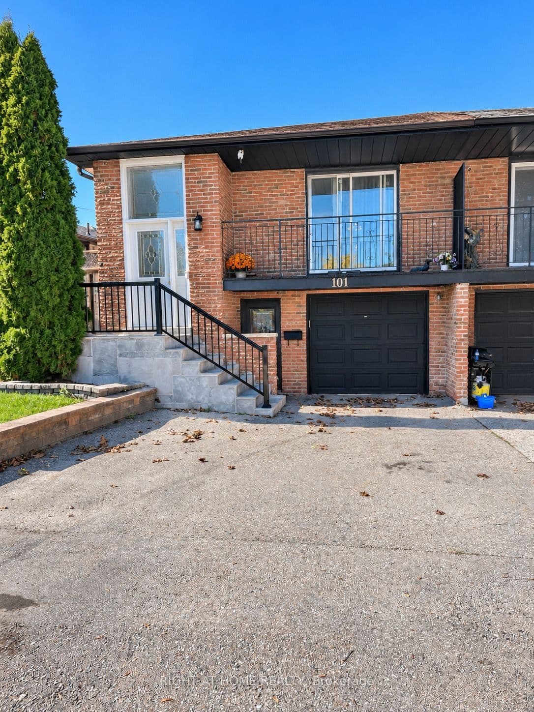 Hanson Road, Mississauga, ON L5B 2E3