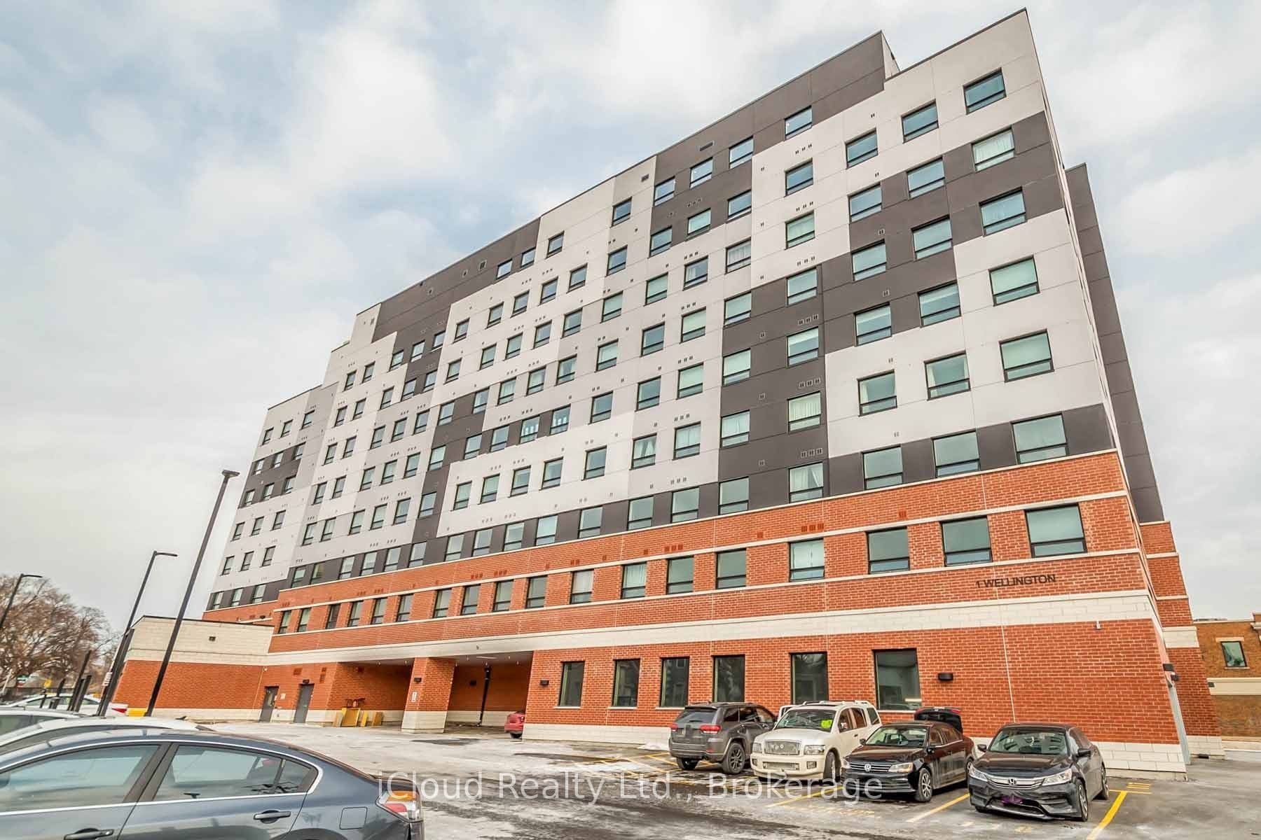 Wellington Street 806, Brantford, ON N3T 2L3