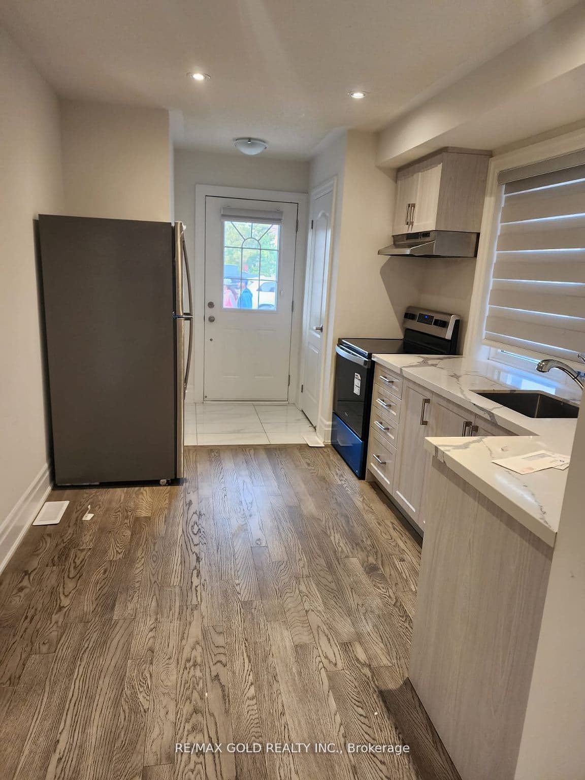 Hashmi Place Main Floor, Brampton, ON L6Y 6K1