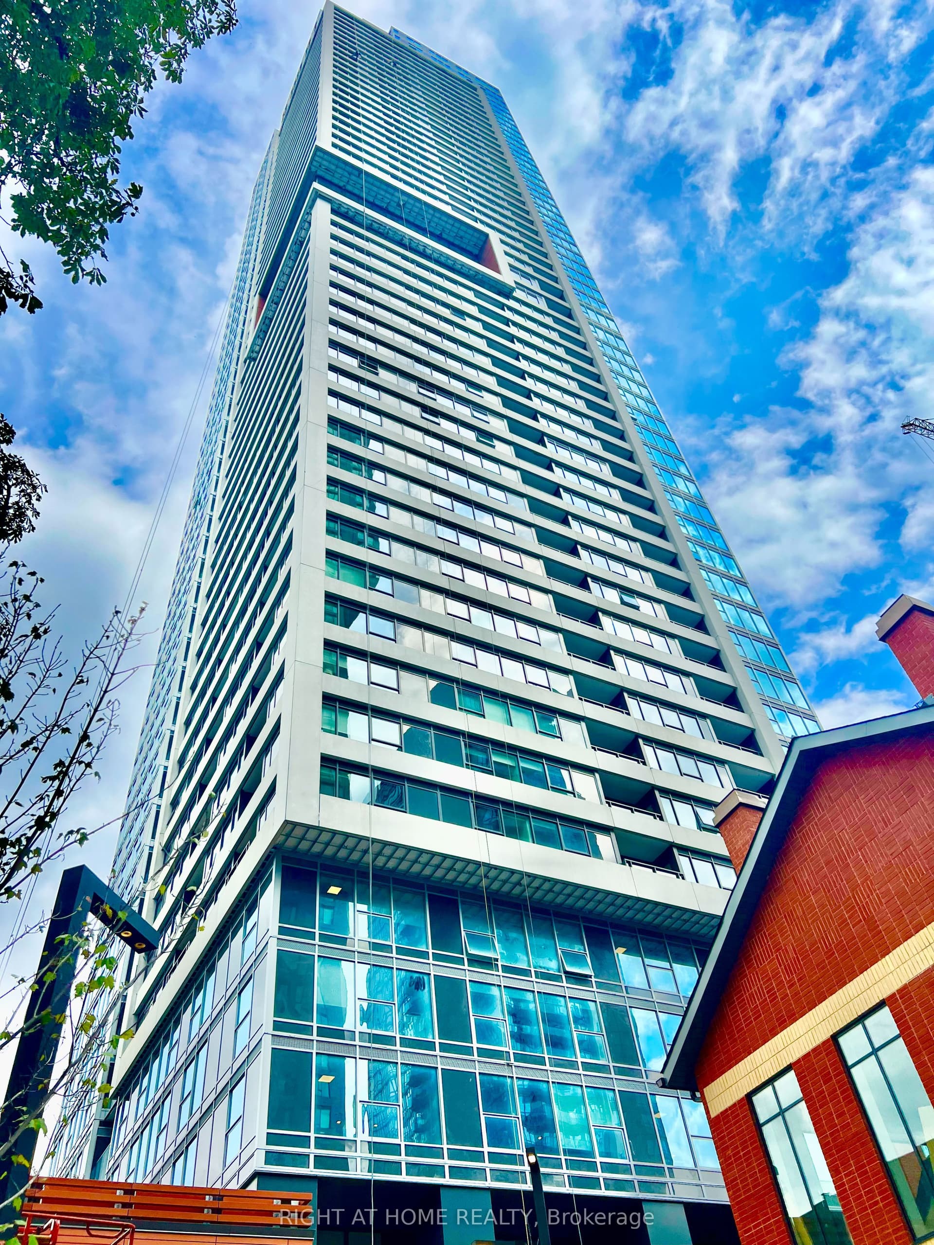 Sherbourne Street 4207, Toronto, ON M4X 0A4