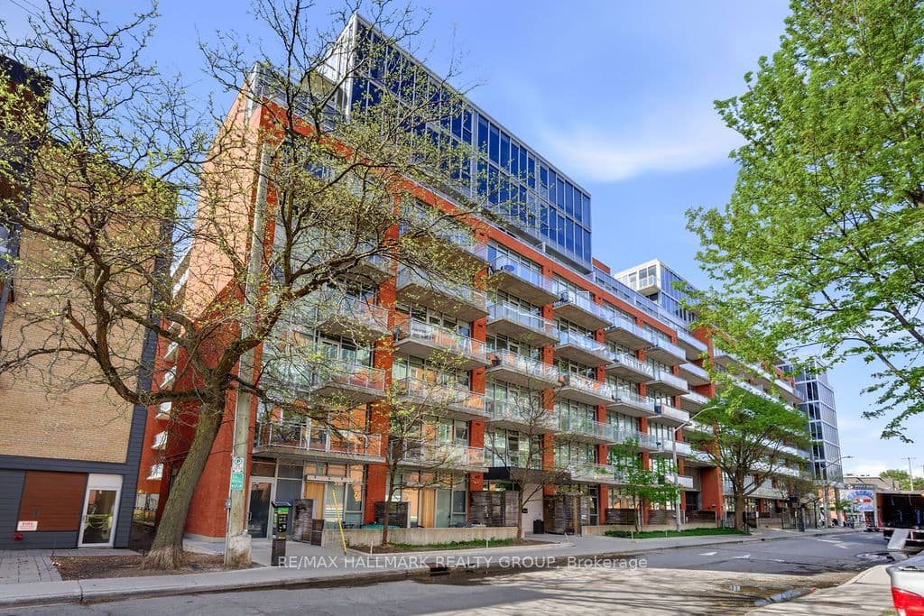 Mcleod Street 646, Ottawa Centre, ON K2P 1A4