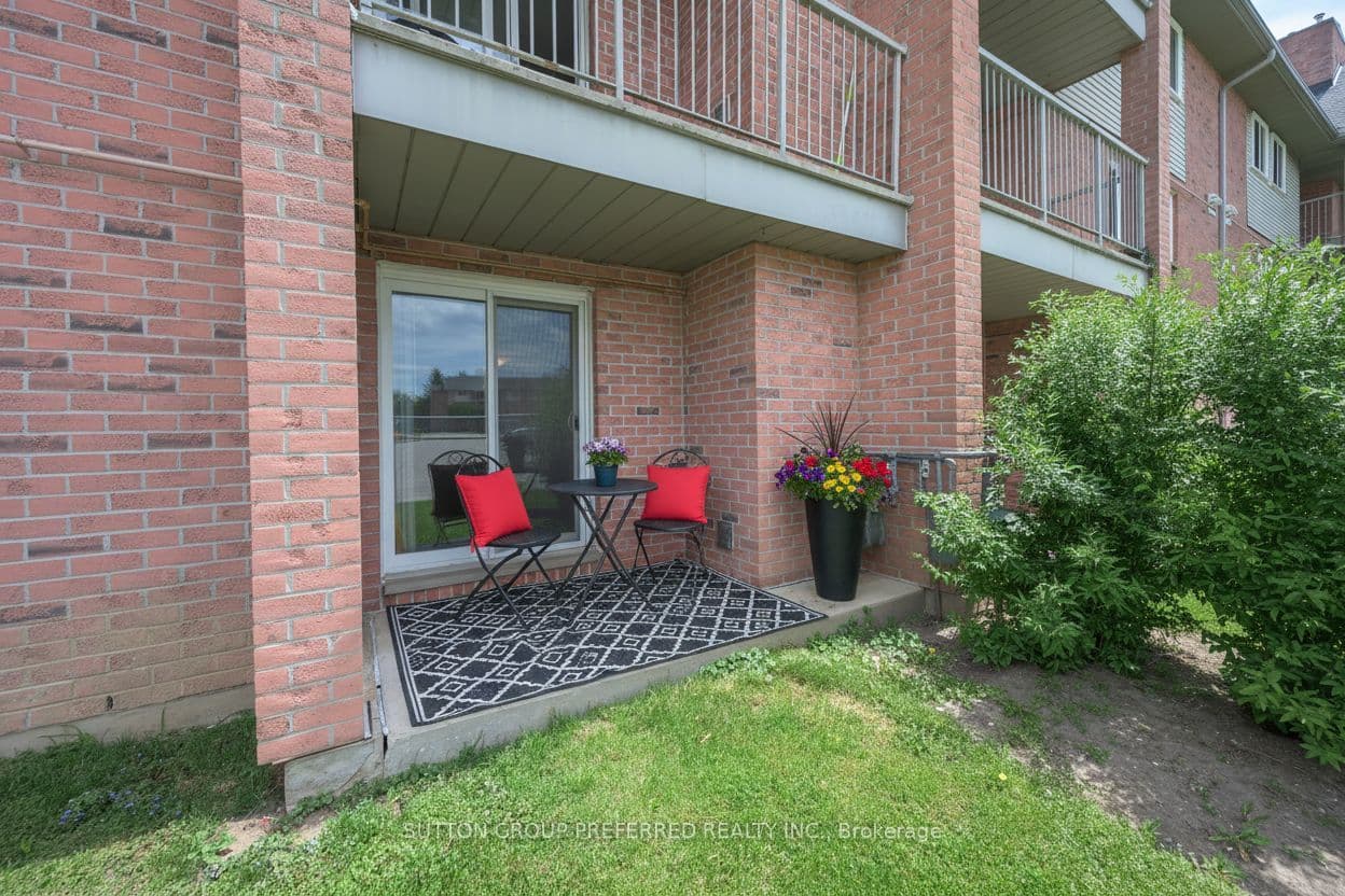 Conway Drive 52, London South, ON N6E 3N1