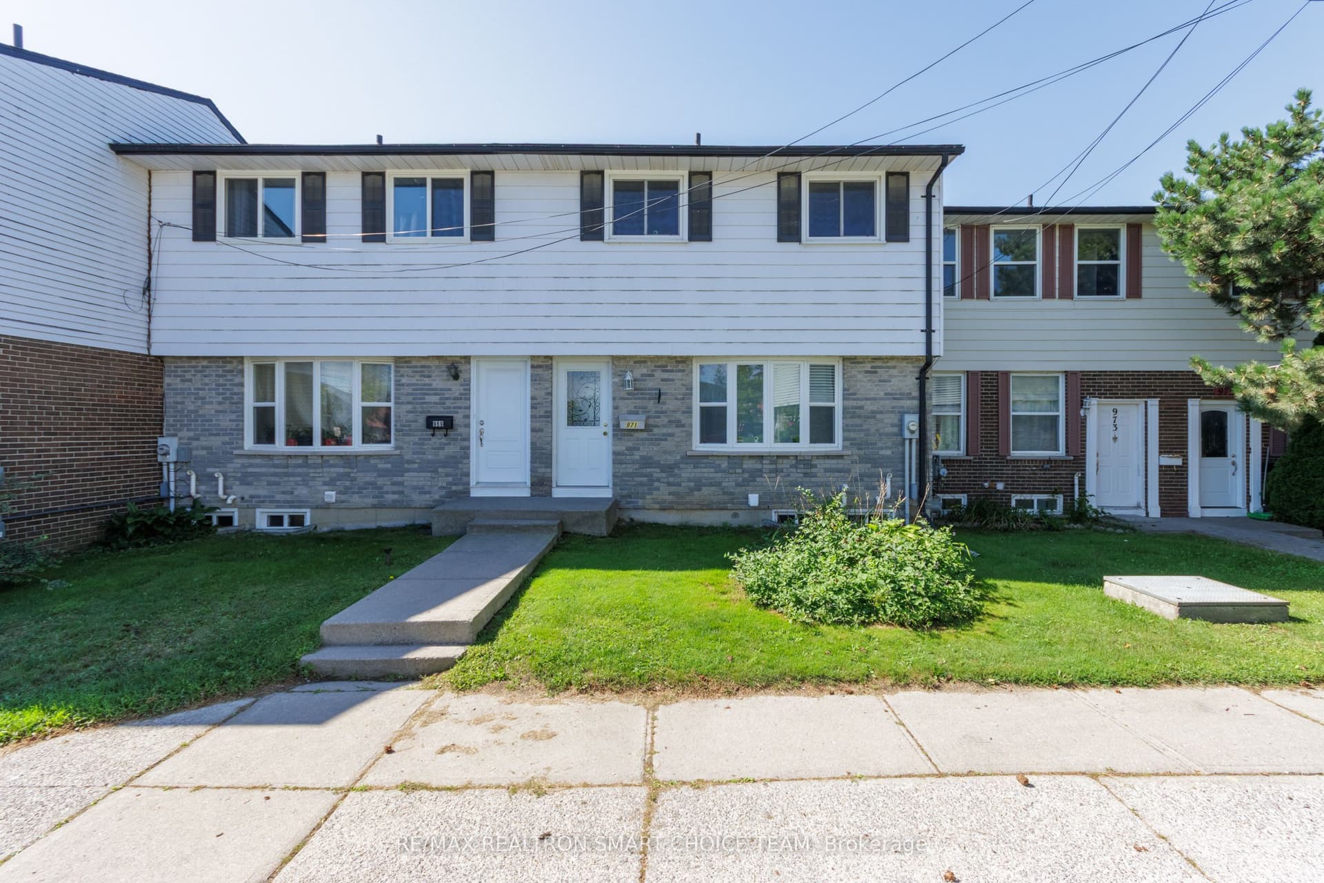 Oakview Avenue, Kingston, ON K7M 6W9