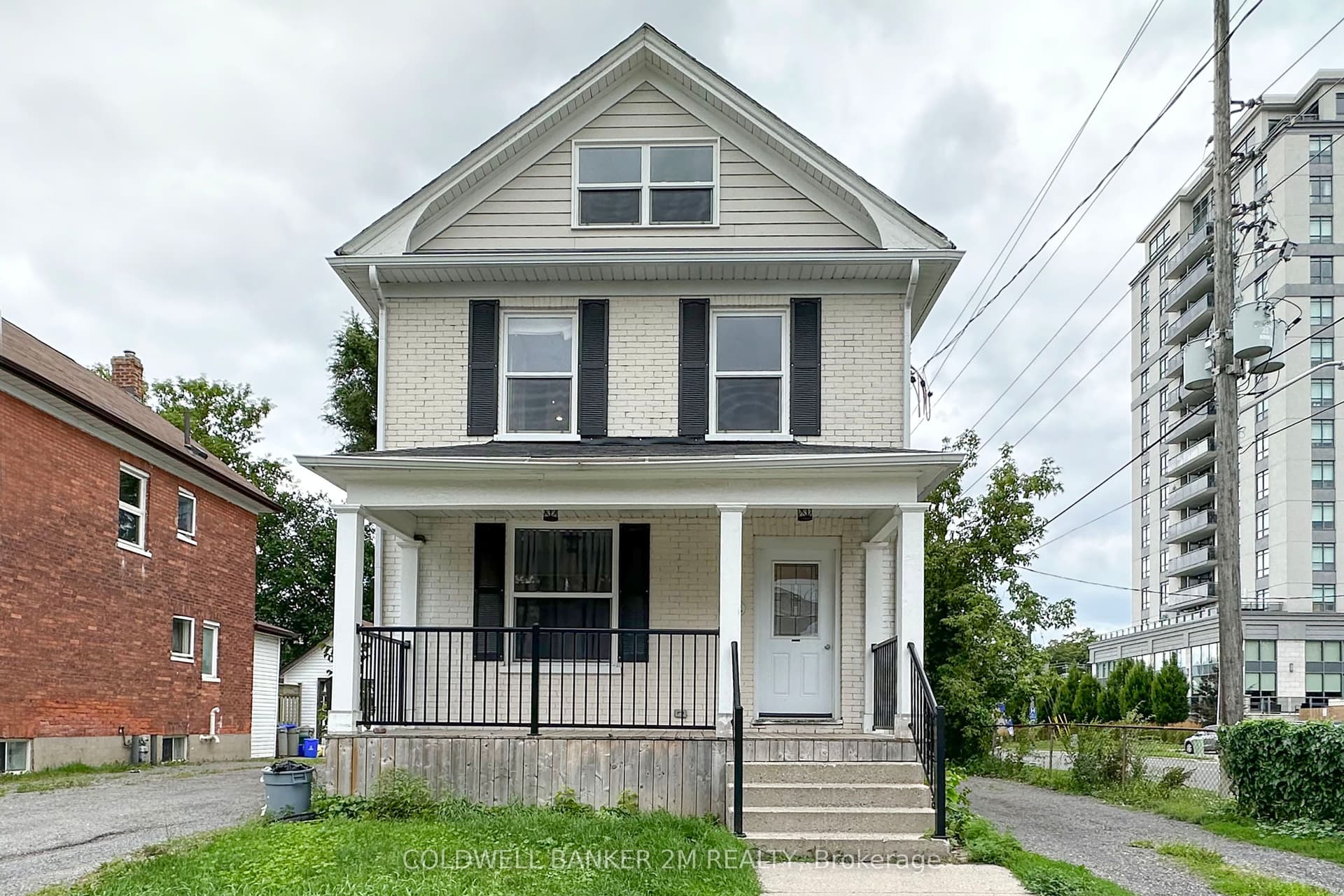Kendal Avenue 1, Oshawa, ON L1G 5B5