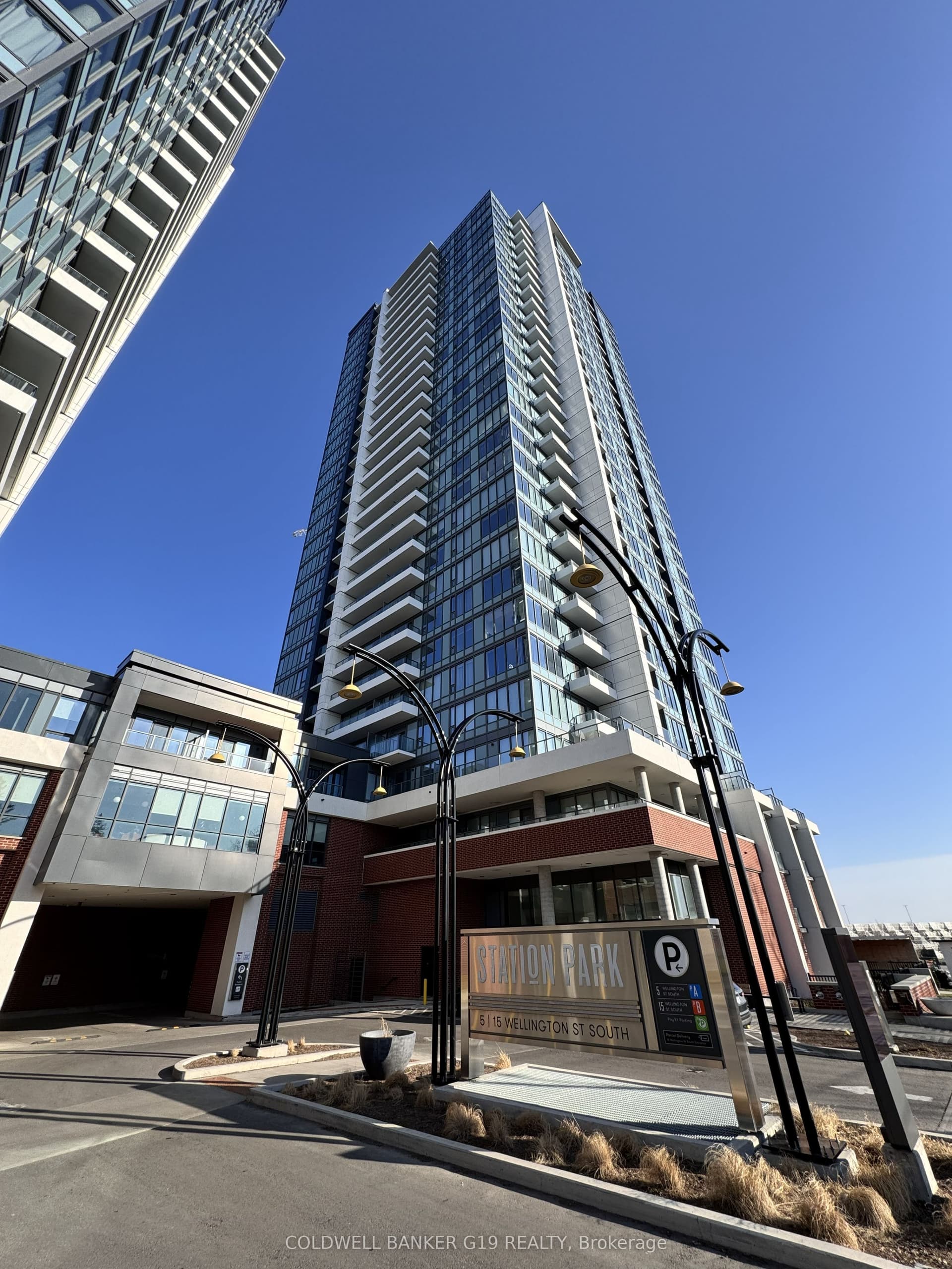 Wellington Street S 1705, Kitchener, ON N2G 1C7