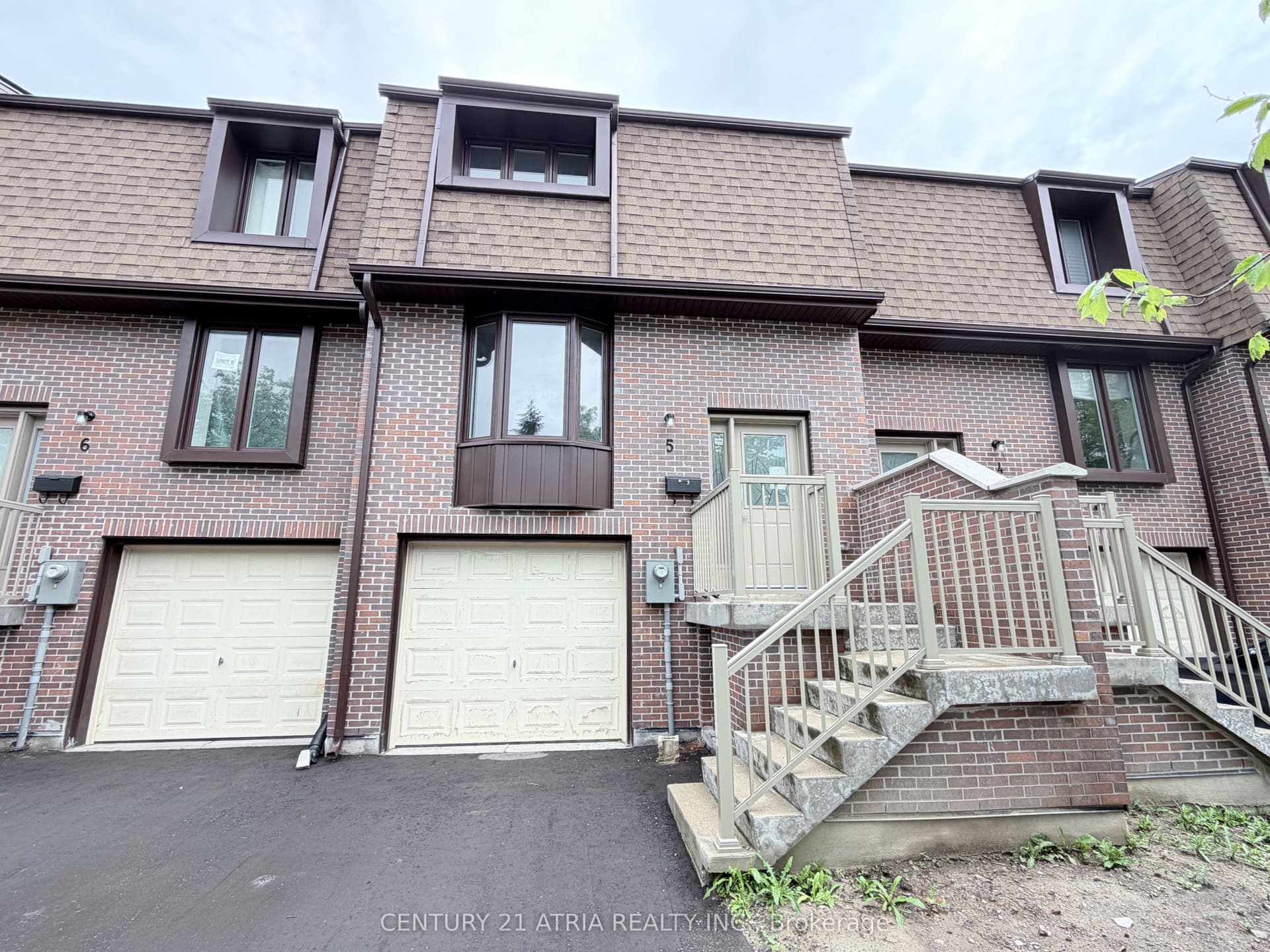 Plaisance Road Unit 5, Richmond Hill, ON L4C 5H1
